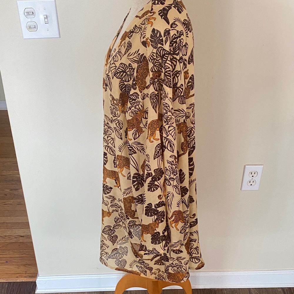 Violet Sky sheer cotton blend leopard kimono
swim cover up. Size 1X - Picture 3 of 9